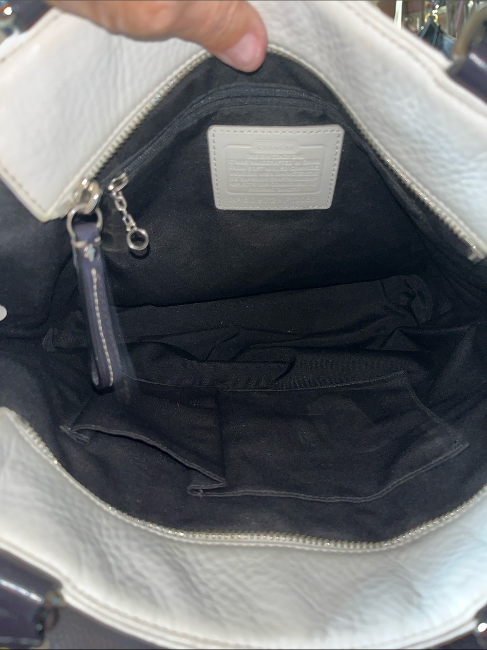 Coach Y2K Hampton pebbled leather handbag. F13089 - Picture 5 of 6